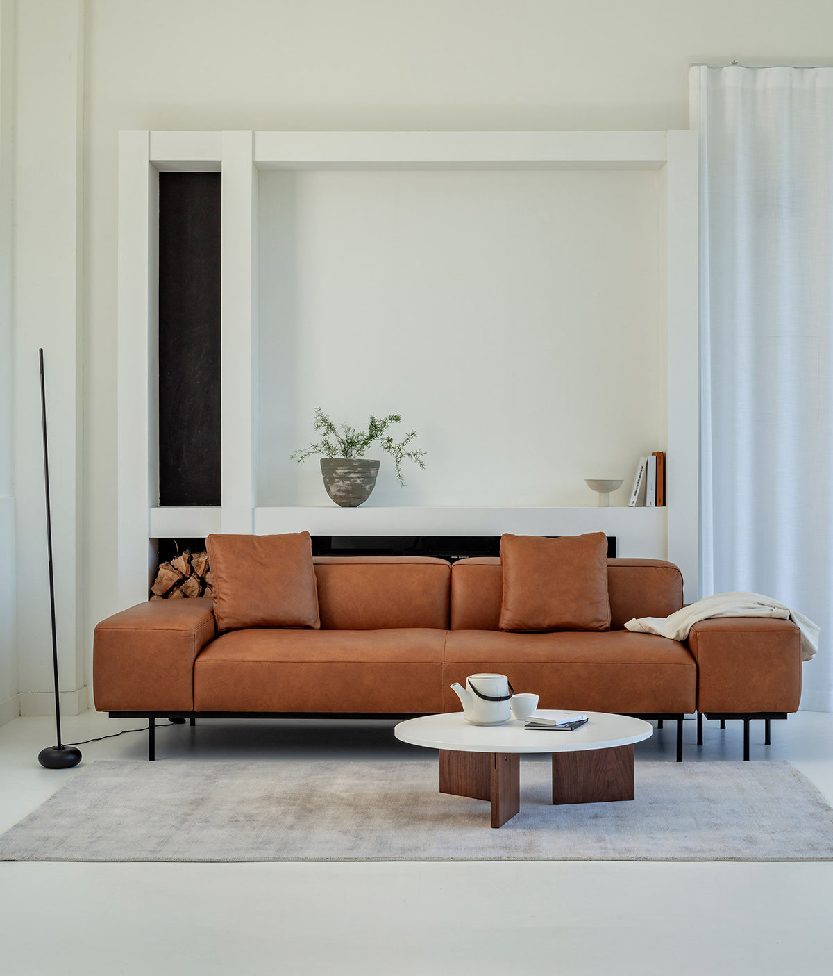 Divine Sofa | Leather