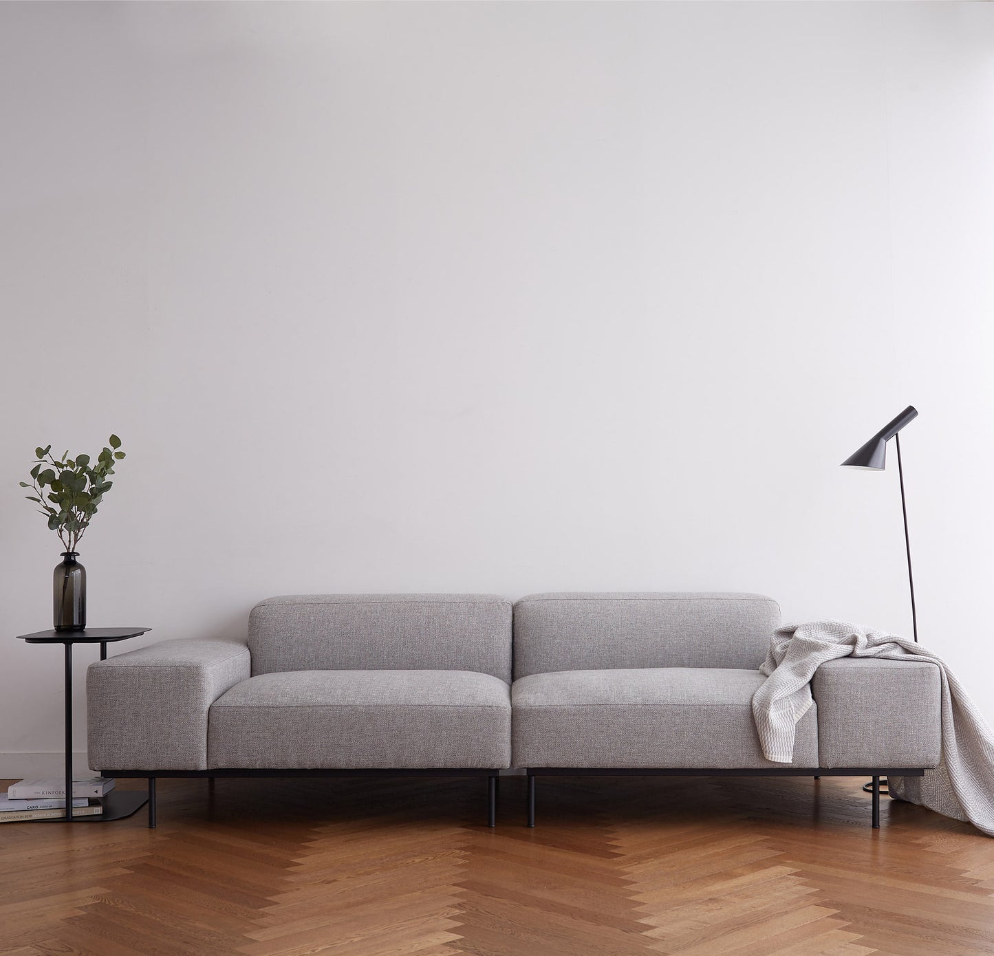 Divine Sofa | Fabric