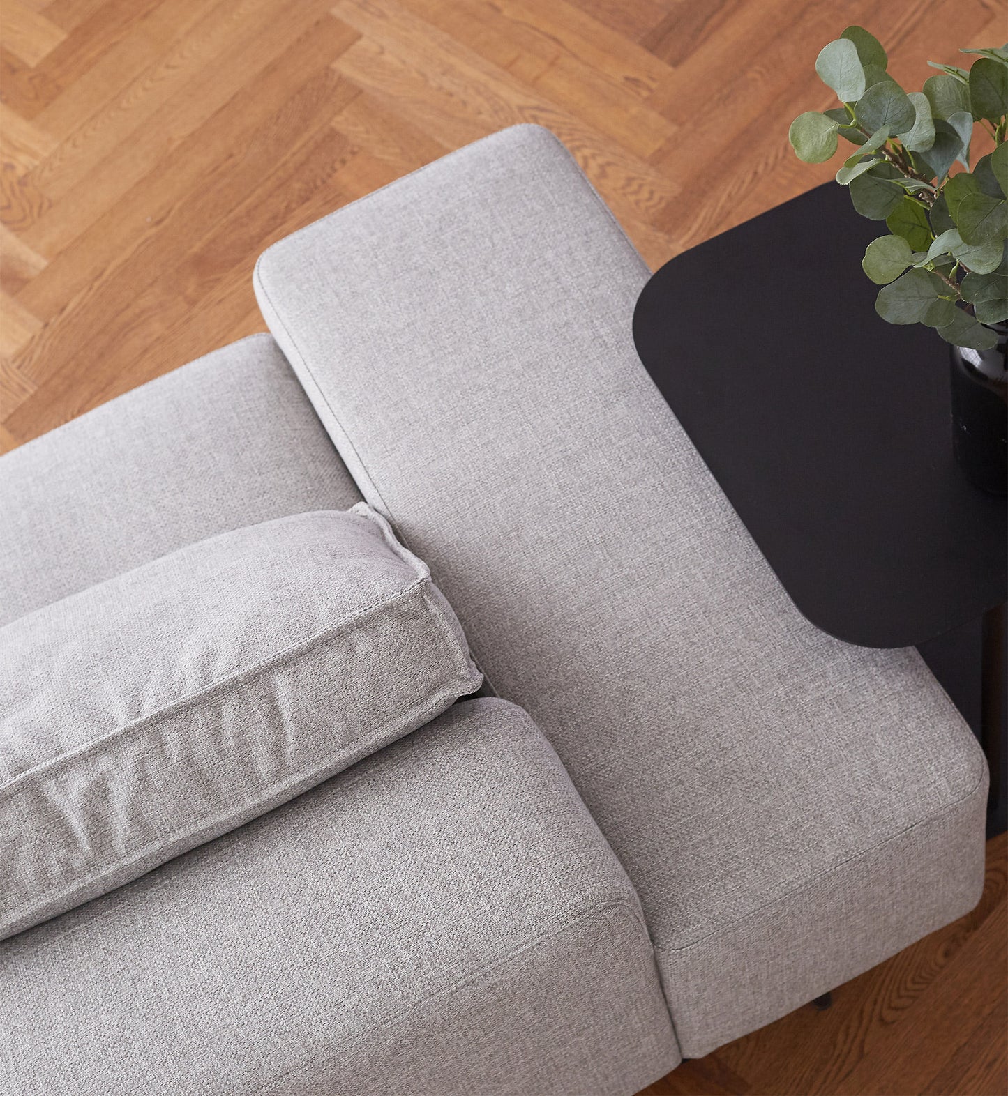 Divine Sofa | Fabric