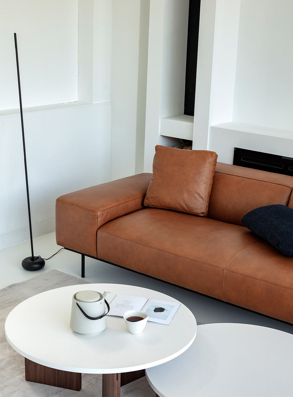 Divine Sofa | Leather