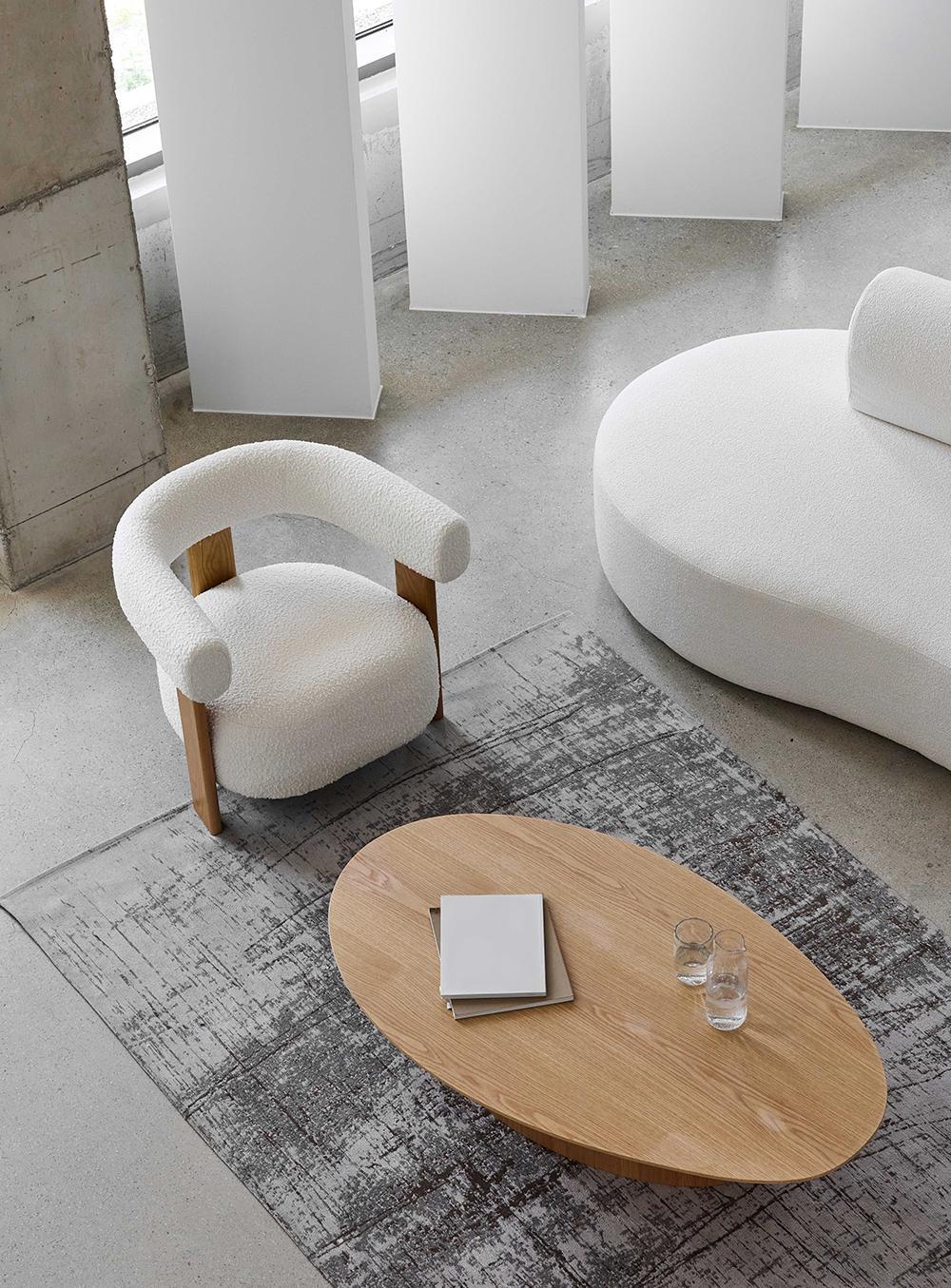 Ink B Lounge Chair