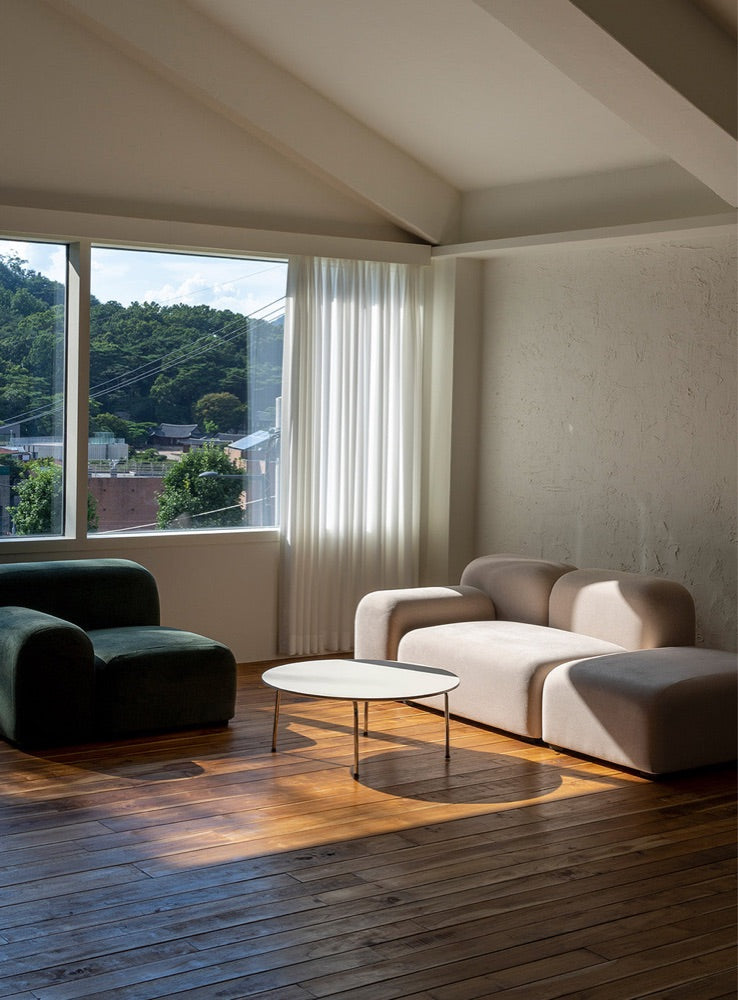 PEBBLE SOFA - Fabric →